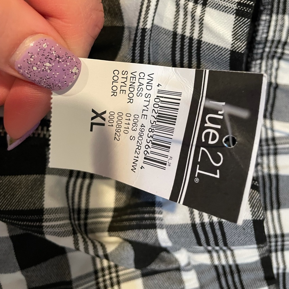 Plaid Rue 21 brand new stretchy jeans